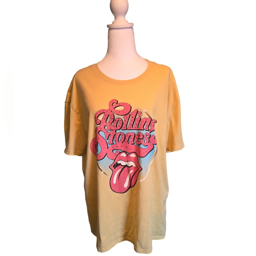 Time and Tru Yellow Graphic Tee